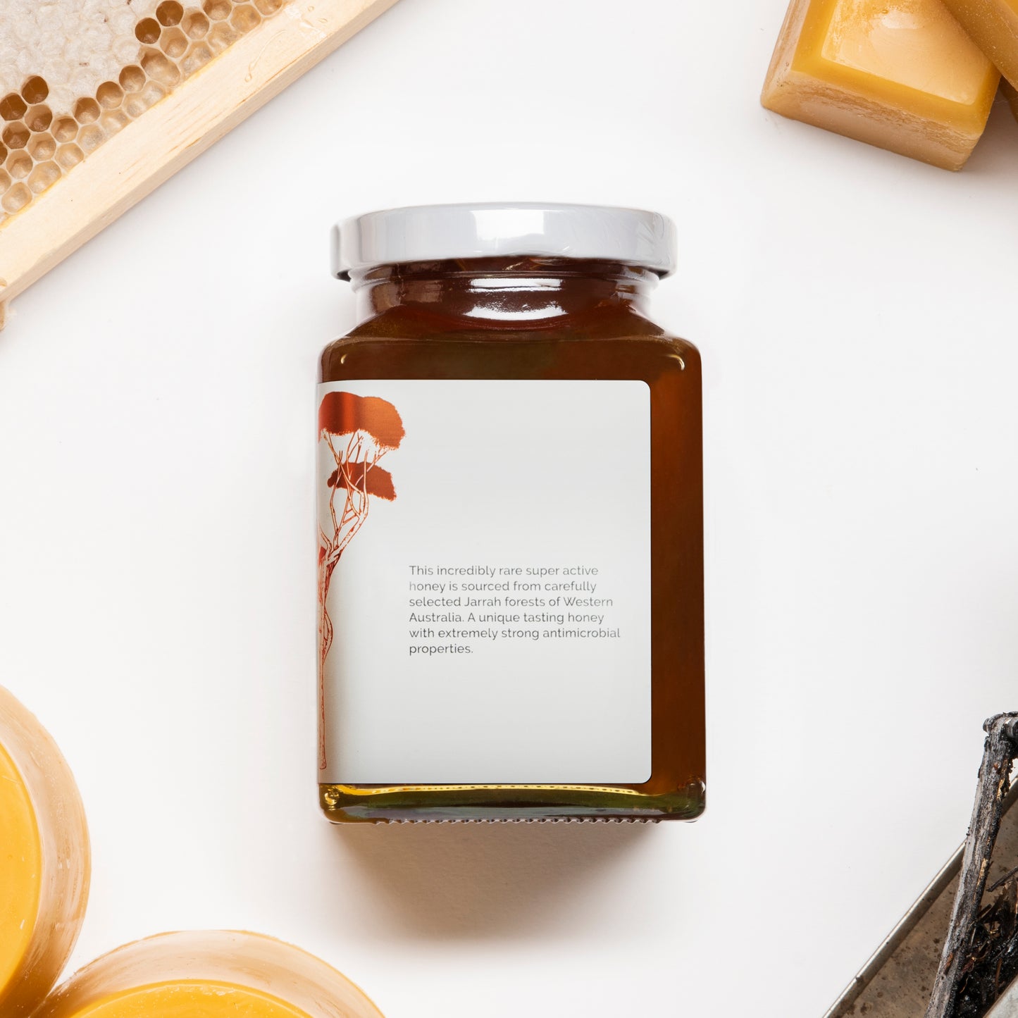 story label on Super Active Jarrah Honey